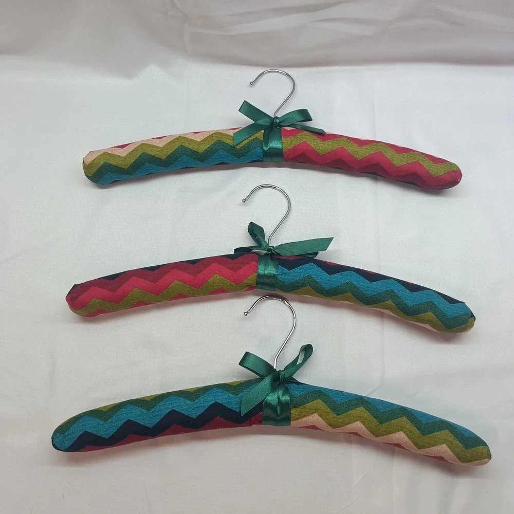 Set of 3 Padded Fabric Clothing Hangers Multi-Color Chevron Zigzag Pattern Bow